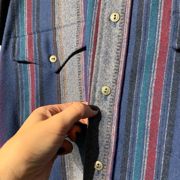 VINTAGE | Pendleton Wool Striped Flannel - Sz Medium - Picture 4 of 8